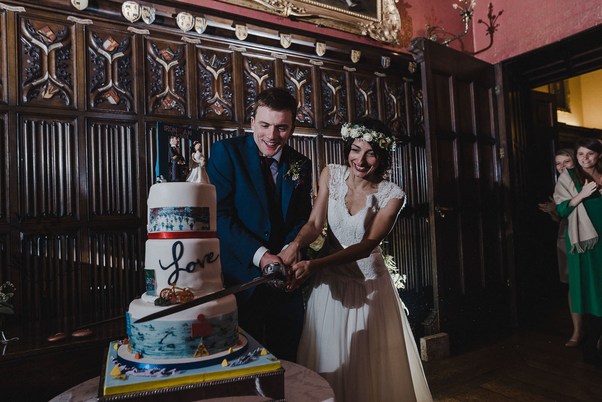 POWDERHAM-CASTLE-WEDDING-PHOTOGRAPHER-CORNWALL-DEVON-105.jpg