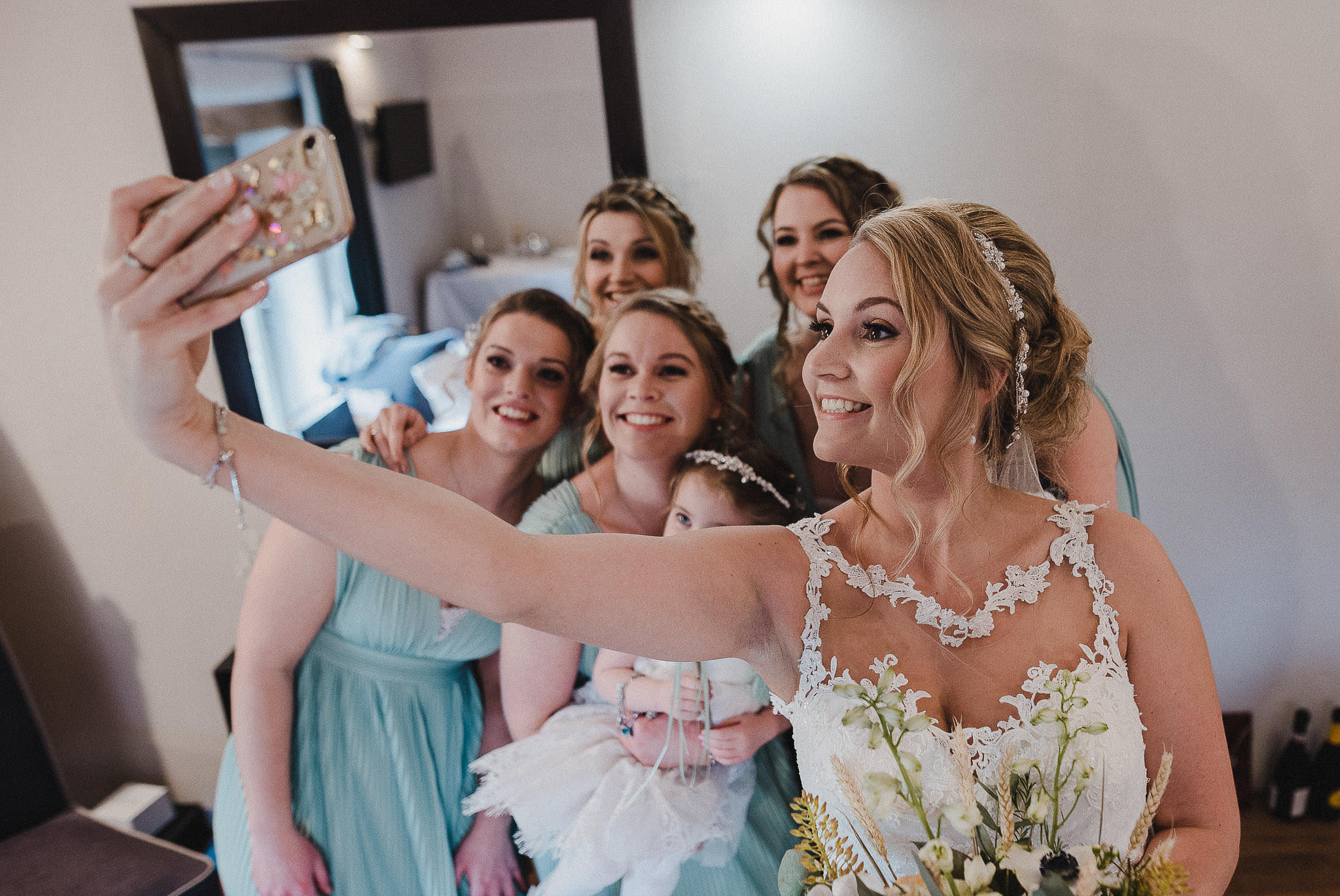 TREVVENA-BARNS-WEDDING-PHOTOGRAPHER-CORNWALL-DEVON-18.jpg