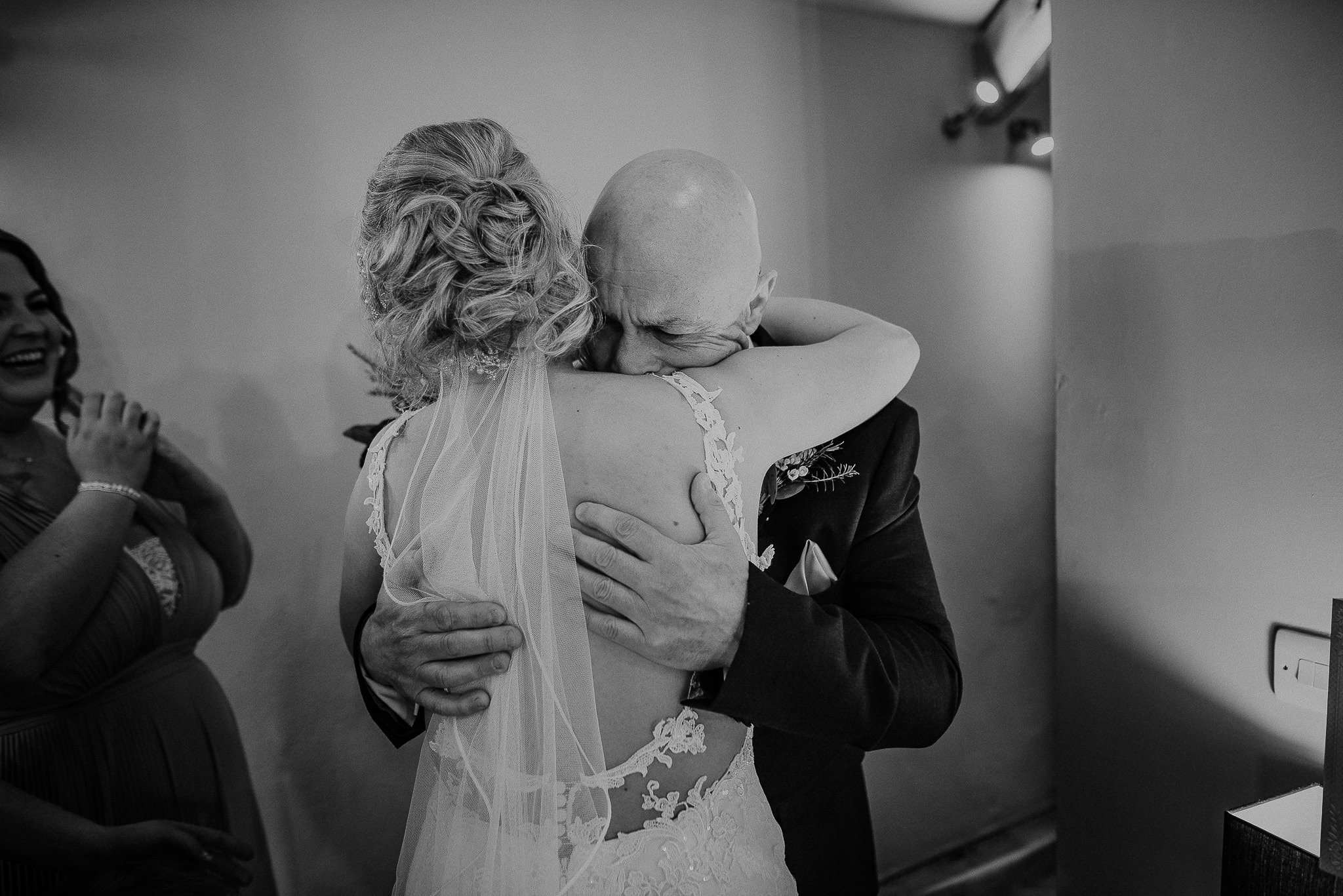 TREVVENA-BARNS-WEDDING-PHOTOGRAPHER-CORNWALL-DEVON-19.jpg