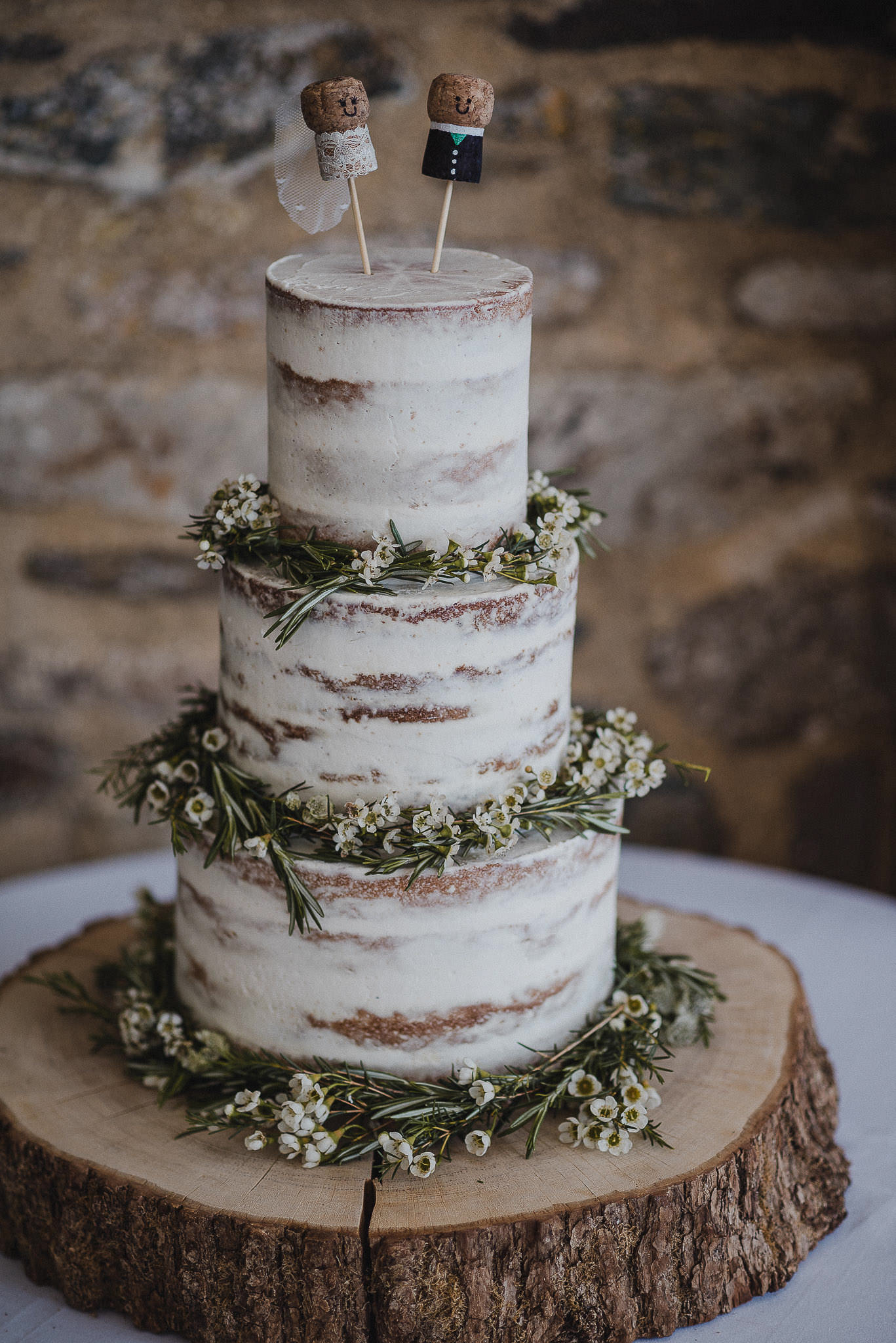 TREVVENA-BARNS-WEDDING-PHOTOGRAPHER-CORNWALL-DEVON-24.jpg