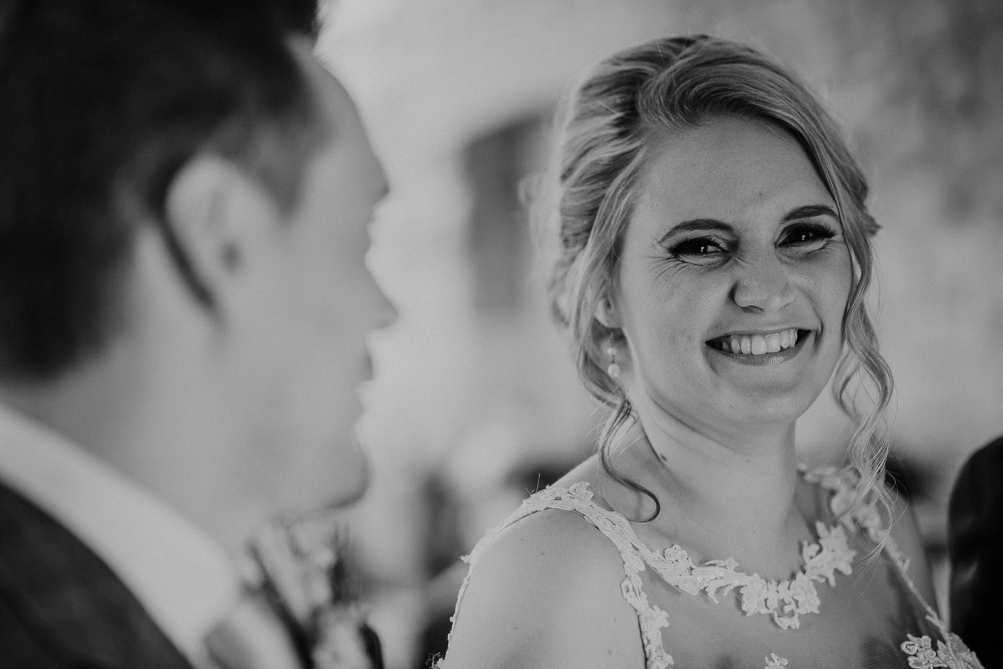TREVVENA-BARNS-WEDDING-PHOTOGRAPHER-CORNWALL-DEVON-36.jpg