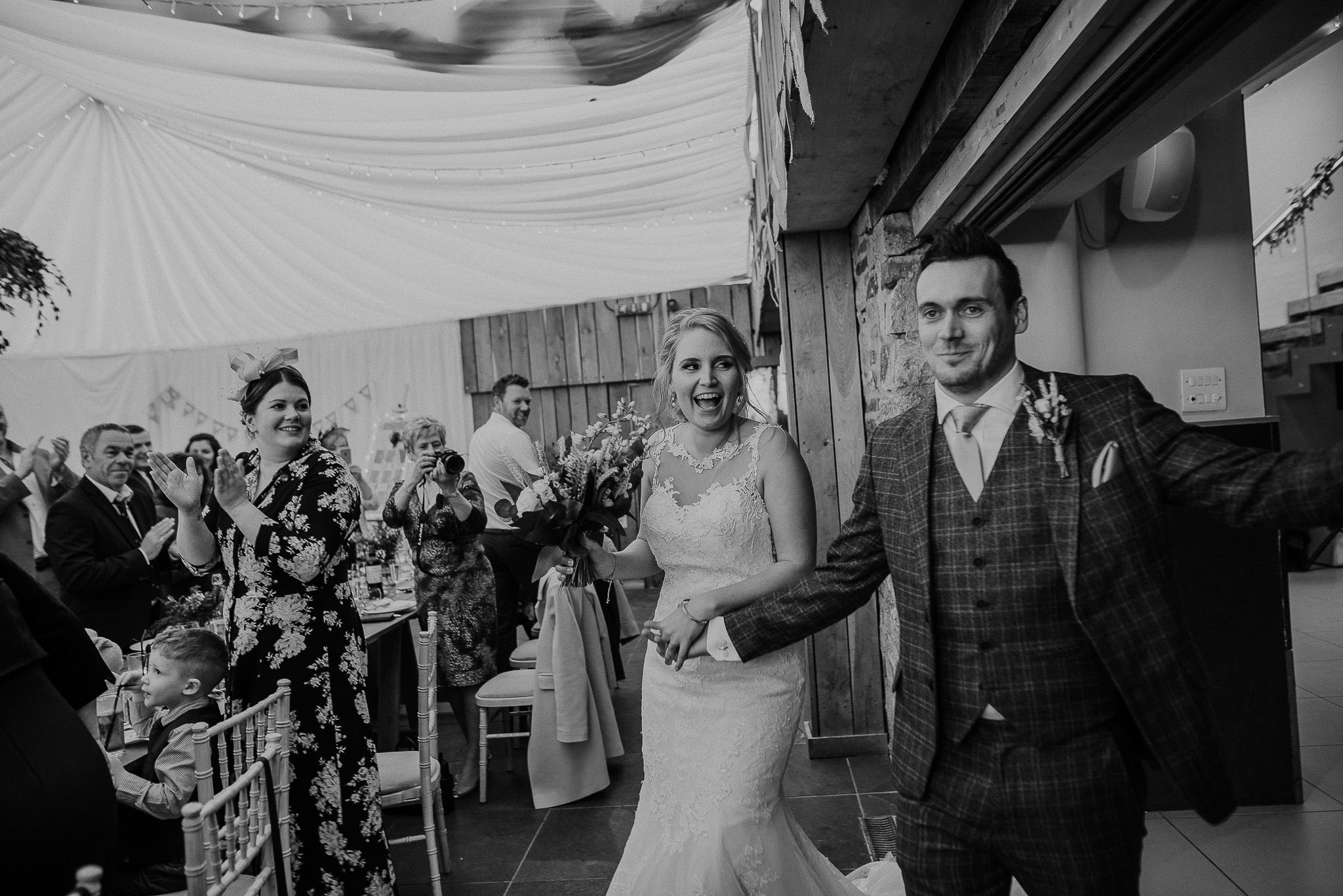 TREVVENA-BARNS-WEDDING-PHOTOGRAPHER-CORNWALL-DEVON-66.jpg