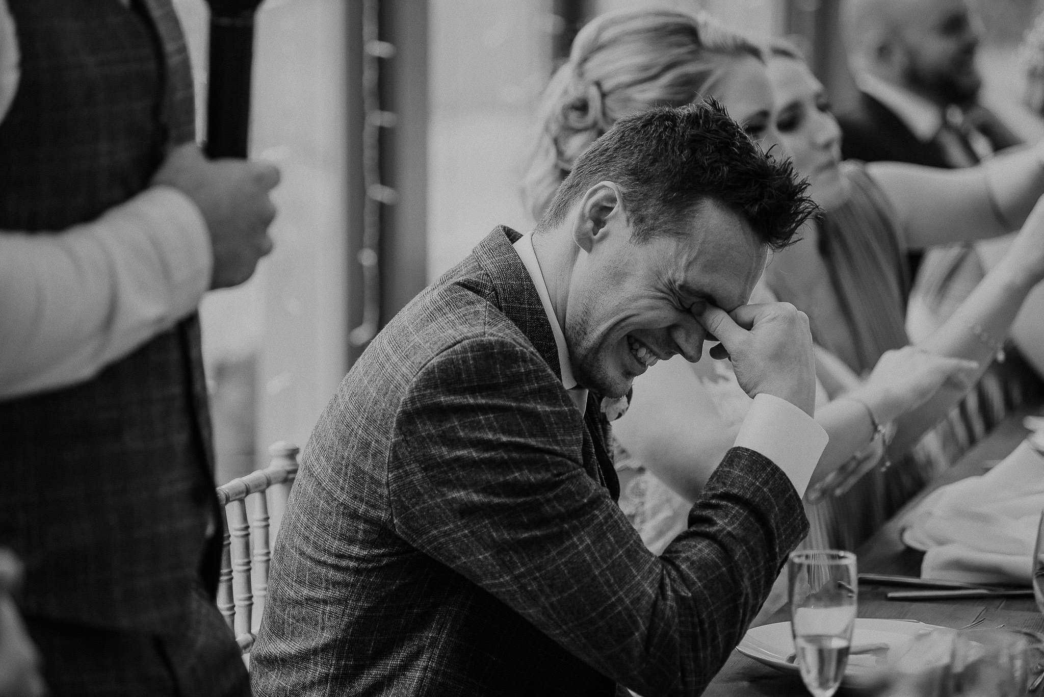 TREVVENA-BARNS-WEDDING-PHOTOGRAPHER-CORNWALL-DEVON-76.jpg