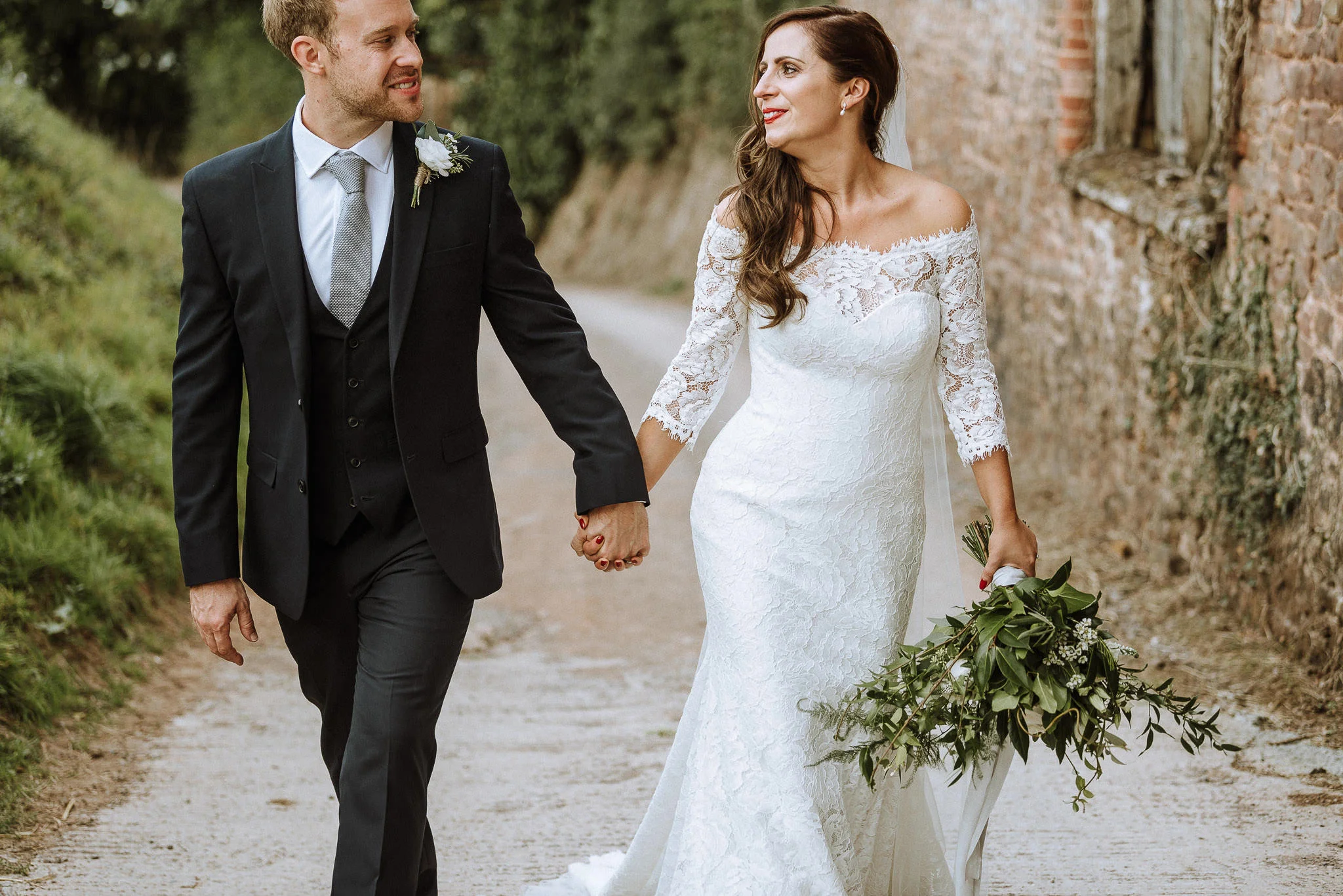 WEDDING-PHOTOGRAPHER-CORNWALL-17.jpg