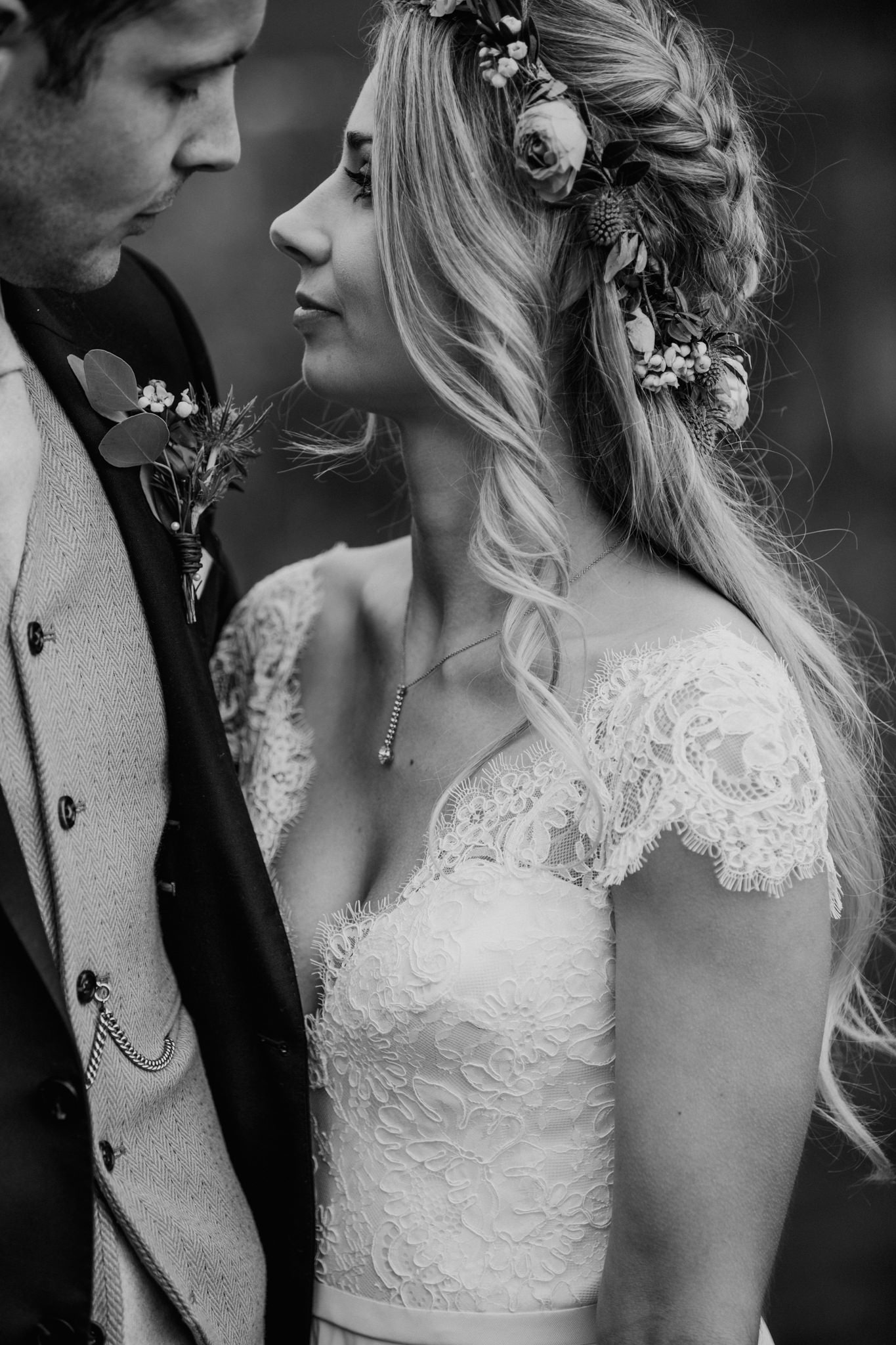 HUNTSHAM-COURT-WEDDING-PHOTOGRAPHER-DEVON-CORNWALL-5.jpg