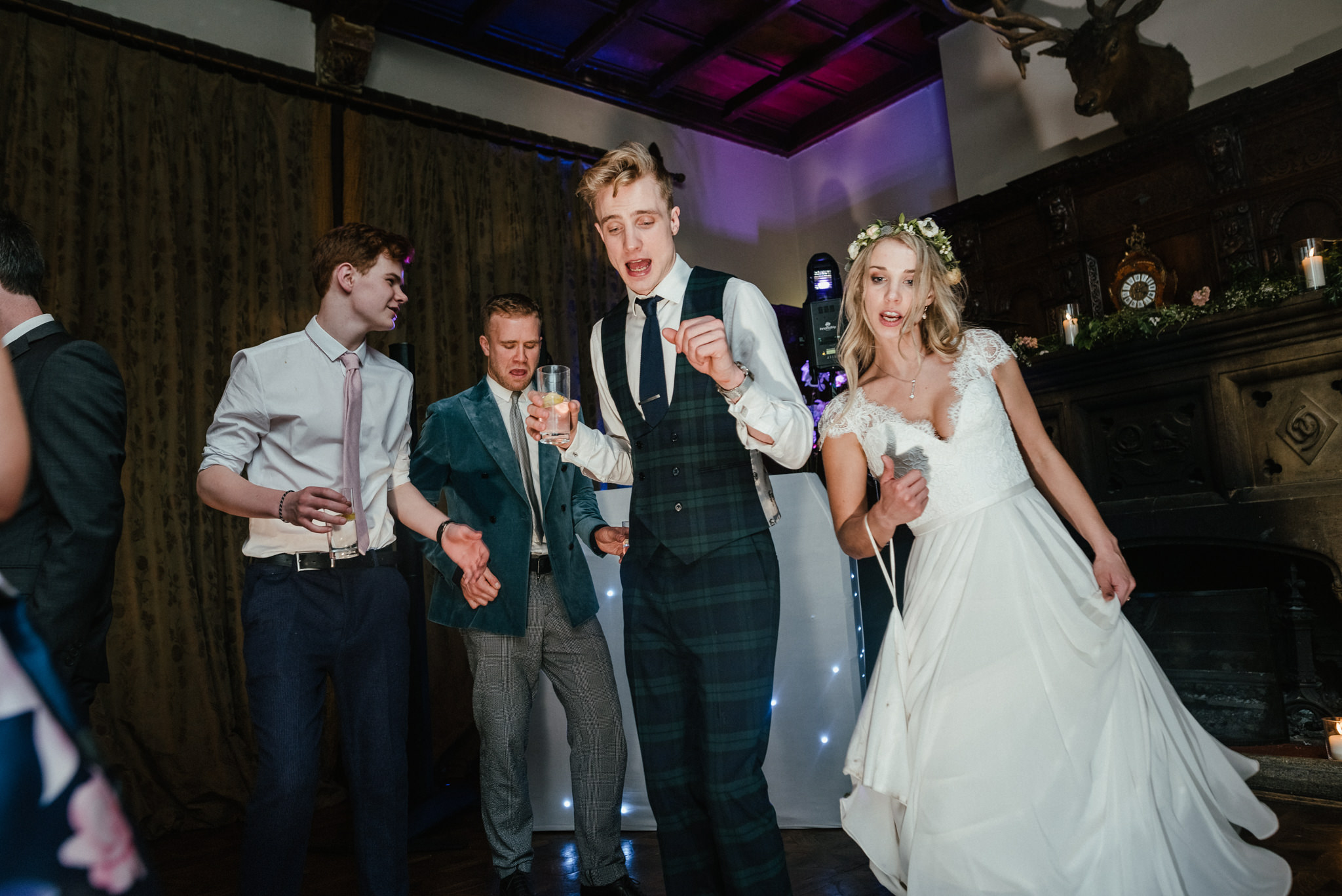 HUNTSHAM-COURT-WEDDING-PHOTOGRAPHER-DEVON-CORNWALL-97.jpg