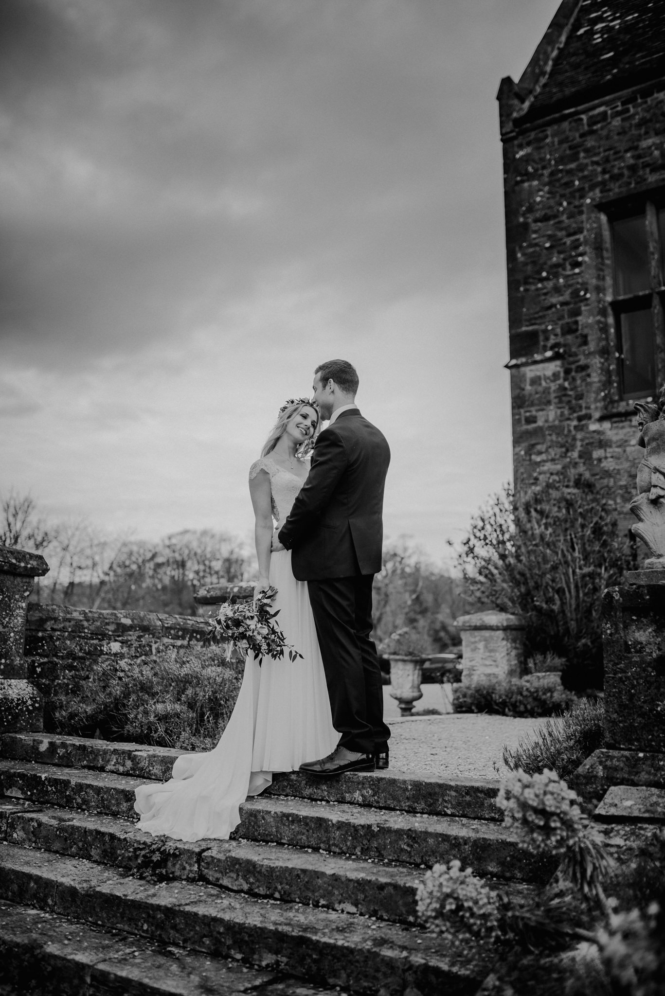 HUNTSHAM-COURT-WEDDING-PHOTOGRAPHER-DEVON-CORNWALL-99.jpg