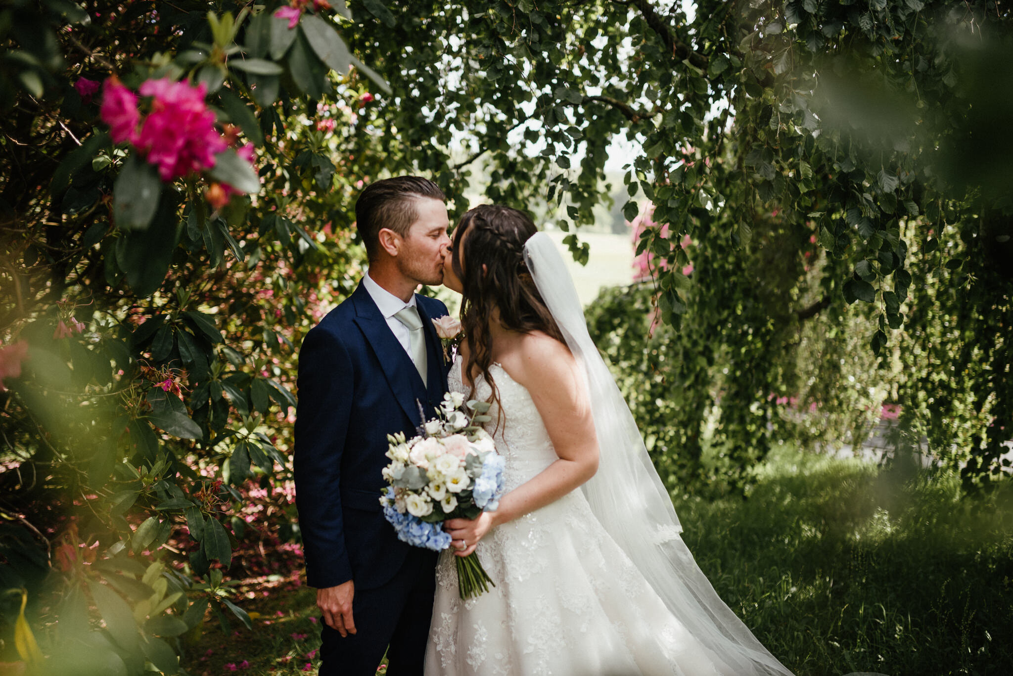 BOCONNOC-ESTATE-WEDDING-PHOTOGRAPHY-CORNWALL-774.jpg