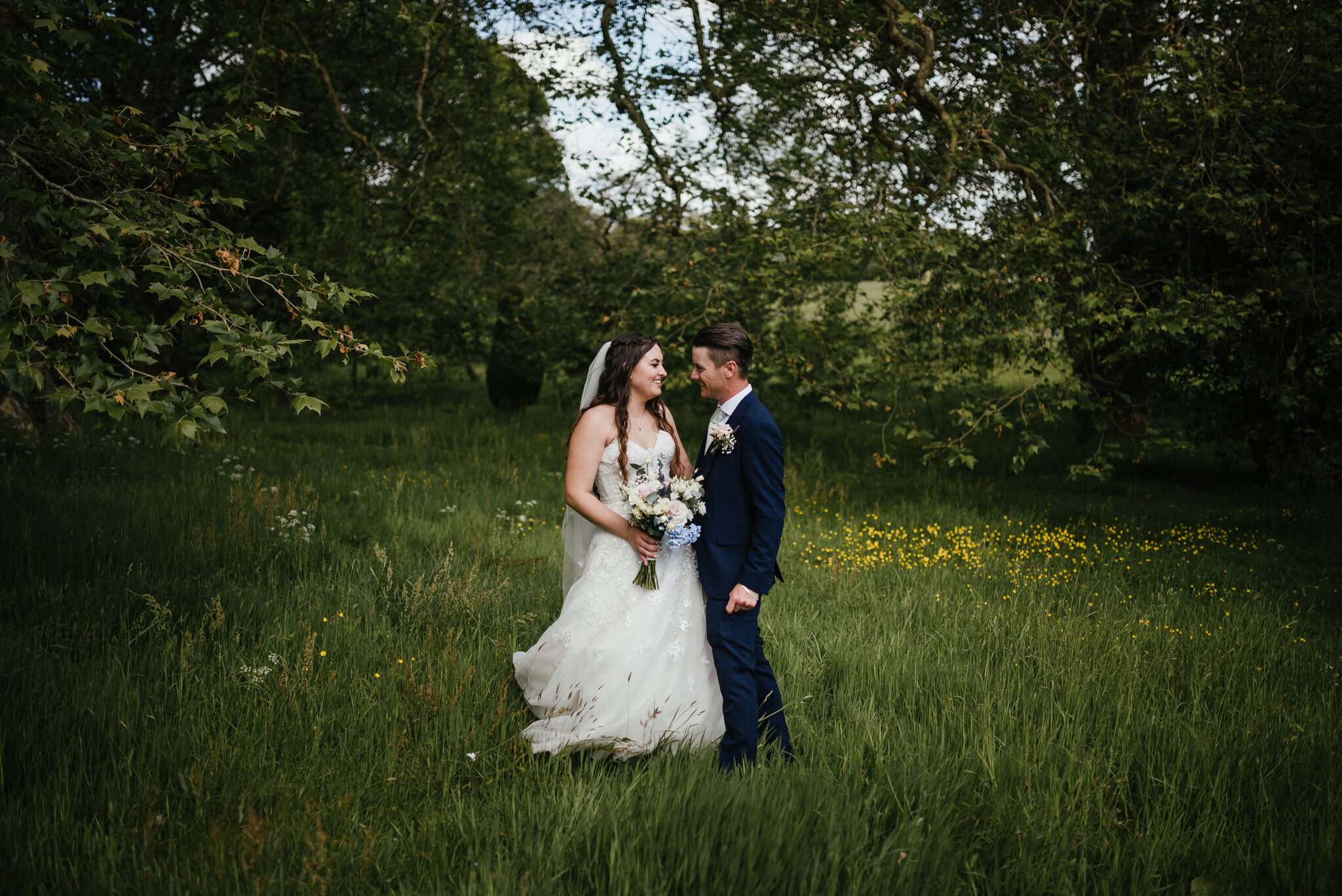BOCONNOC-ESTATE-WEDDING-PHOTOGRAPHY-CORNWALL-818.jpg
