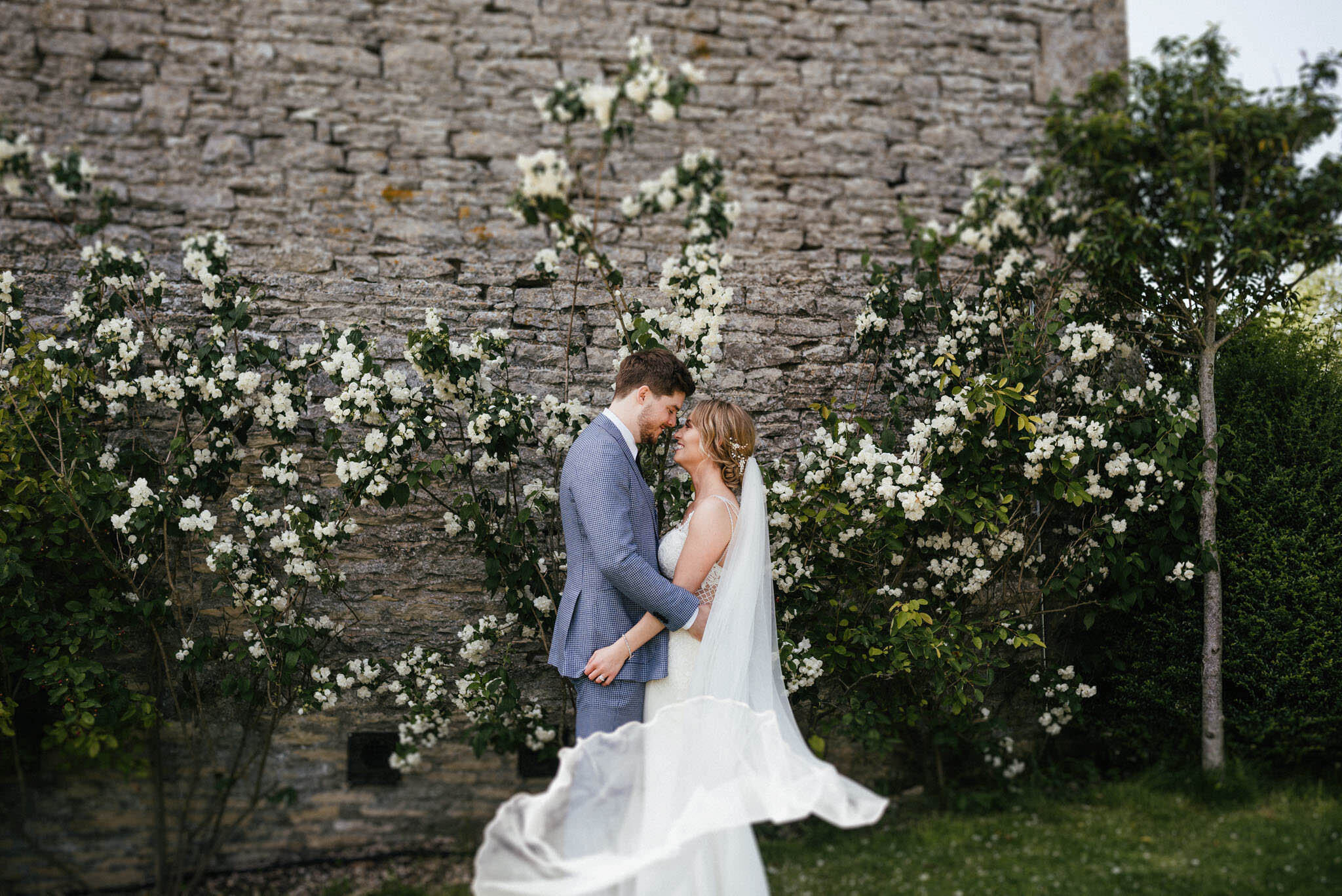 stone barn cotswolds wedding photographer