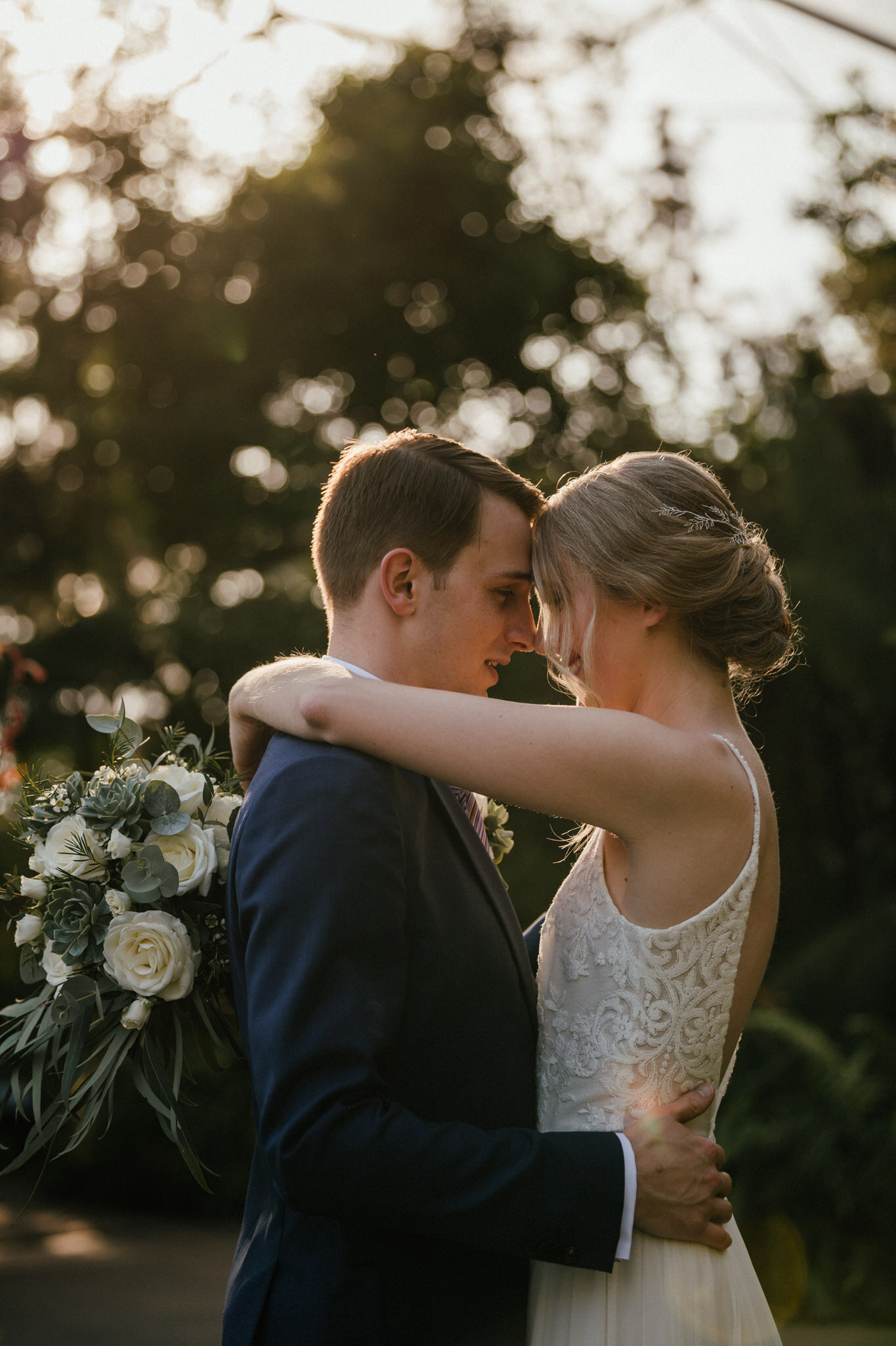 THE-EDEN-PROJECT-CORNWALL-WEDDING-PHOTOGRAPHER-33.jpg