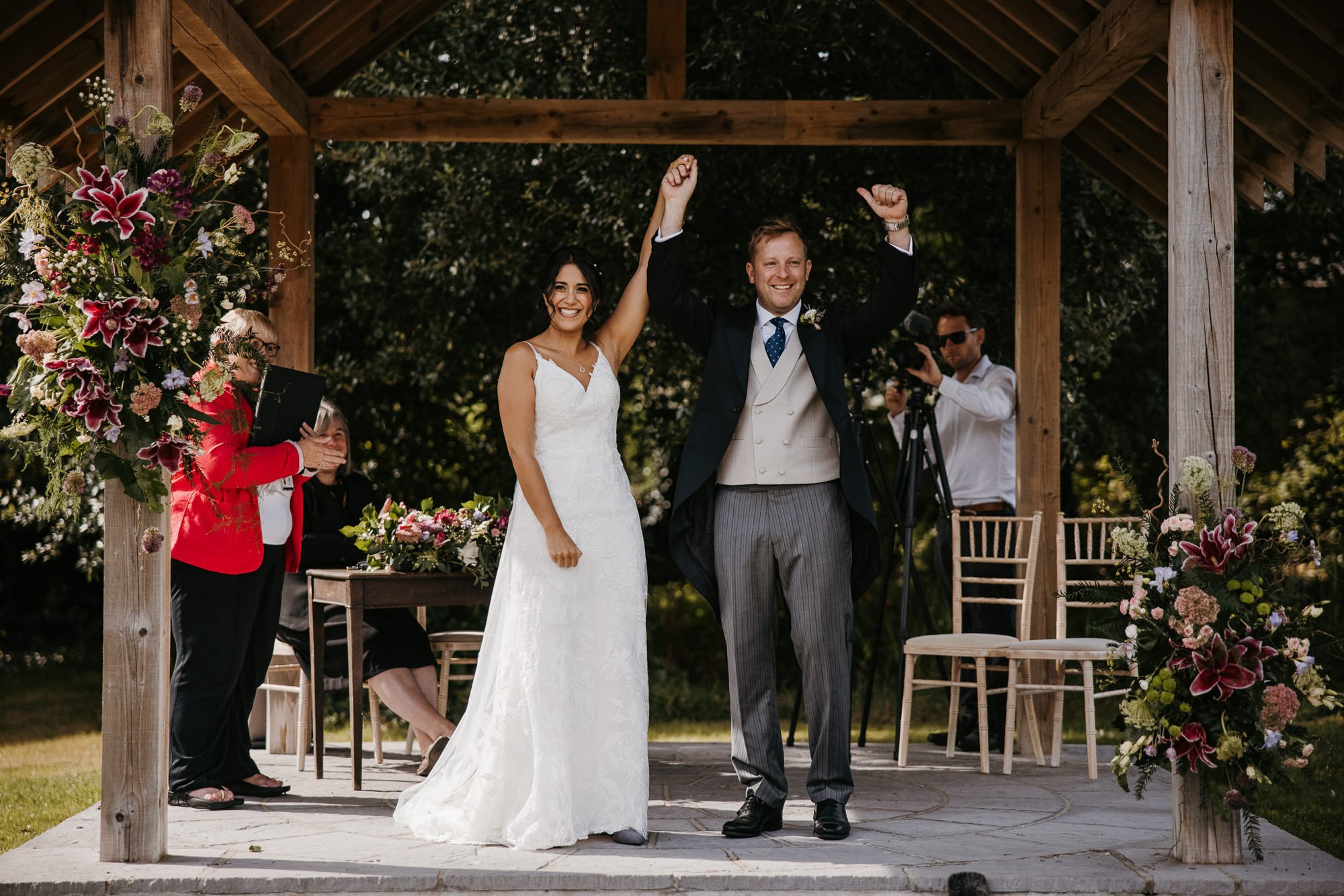 BEST-WEDDING-PHOTOGRAPHER-CORNWALL-127.jpg