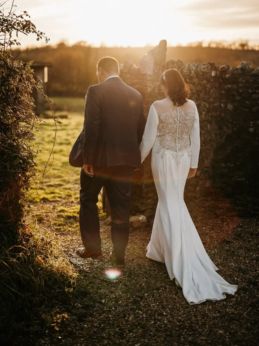 M/R and a beautiful December sunset at @rivercottageweddings 

#rivercottagewedding #devonweddingphotographer