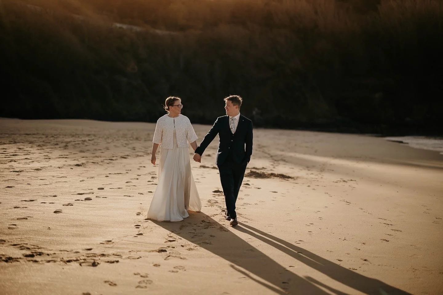 More walks with A/J at the @carbisbayweddings on Saturday. 

#cornwallweddingphotographer #carbisbaywedding #2026wedding #2027wedding #naturalweddingphotography