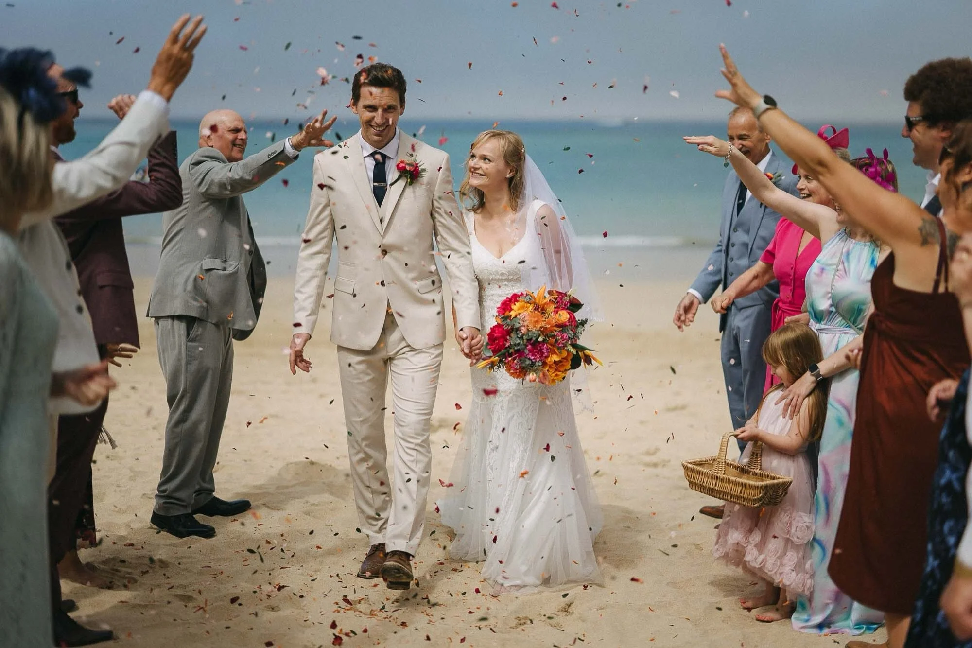 S/C and a beautiful few hours down at @carbisbayweddings  last Monday.

#cornwallweddingphotographer #weddingphotographer