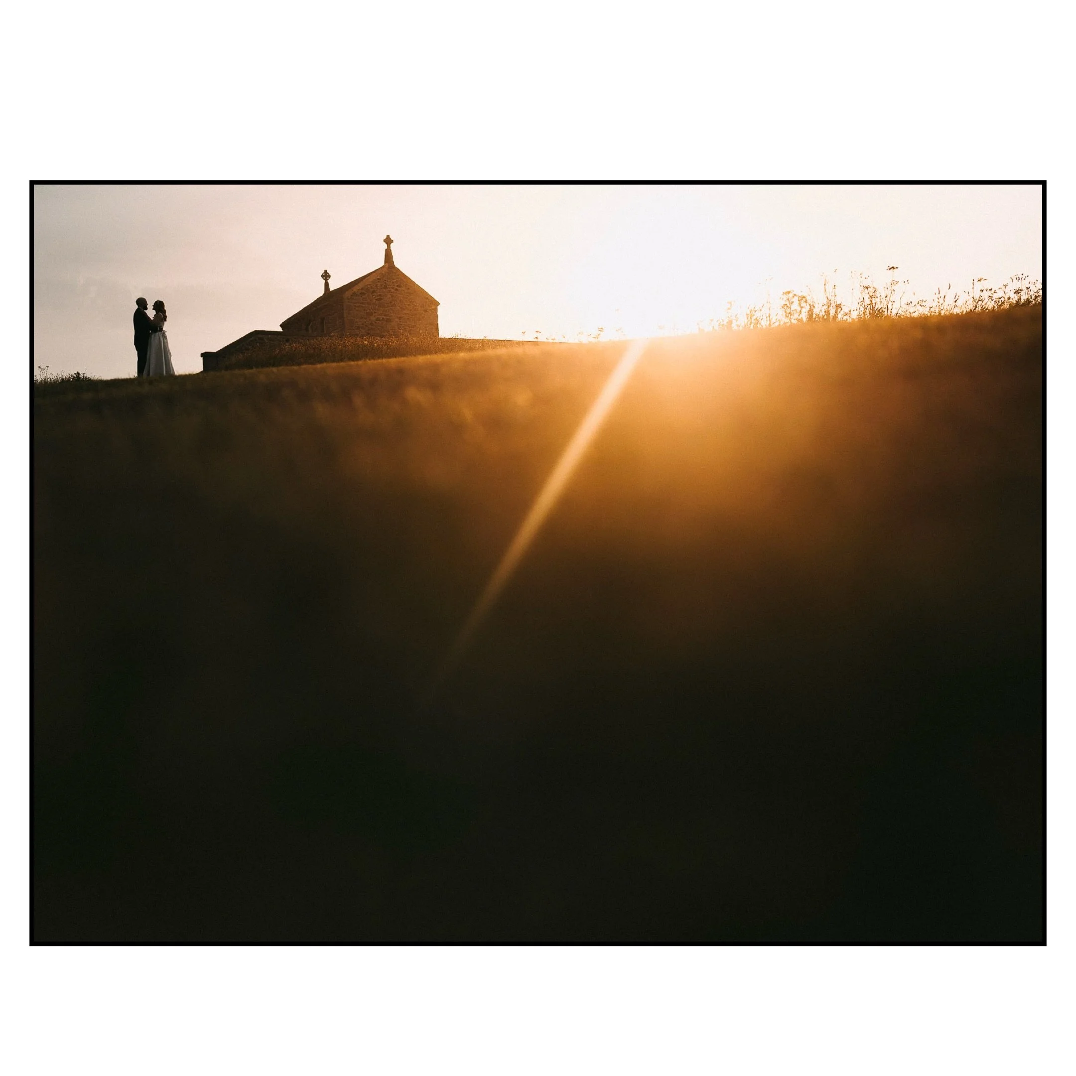 This spot, this sunset, these guys. Perfection. 

#cornwallweddingphotographer #elopementweddingphotographer #elopementwedding #stivesweddingphotographer