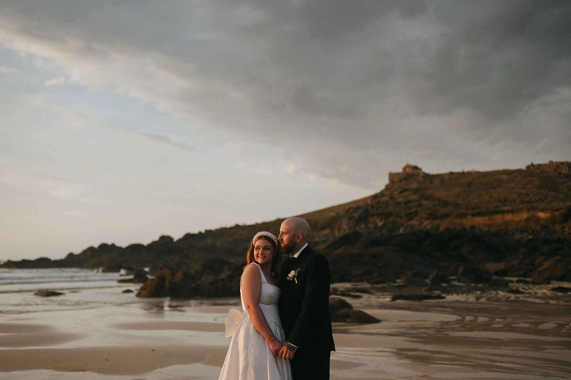 More of R/A on their wedding day.

#cornwallweddingphotographer