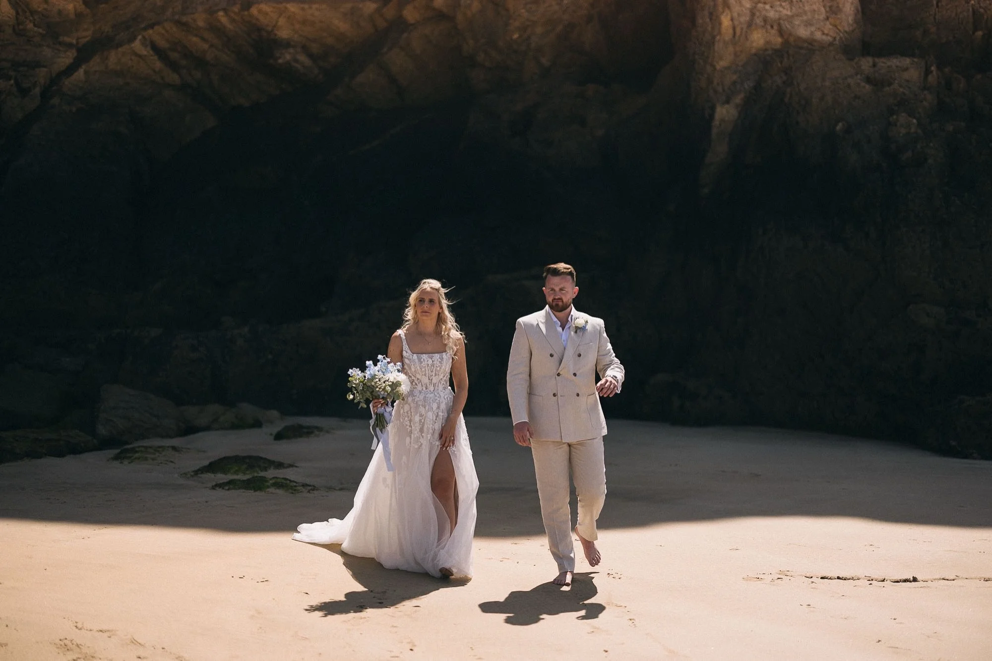 Z/R and a hot day at the beach.

#cornwallweddingphotographer