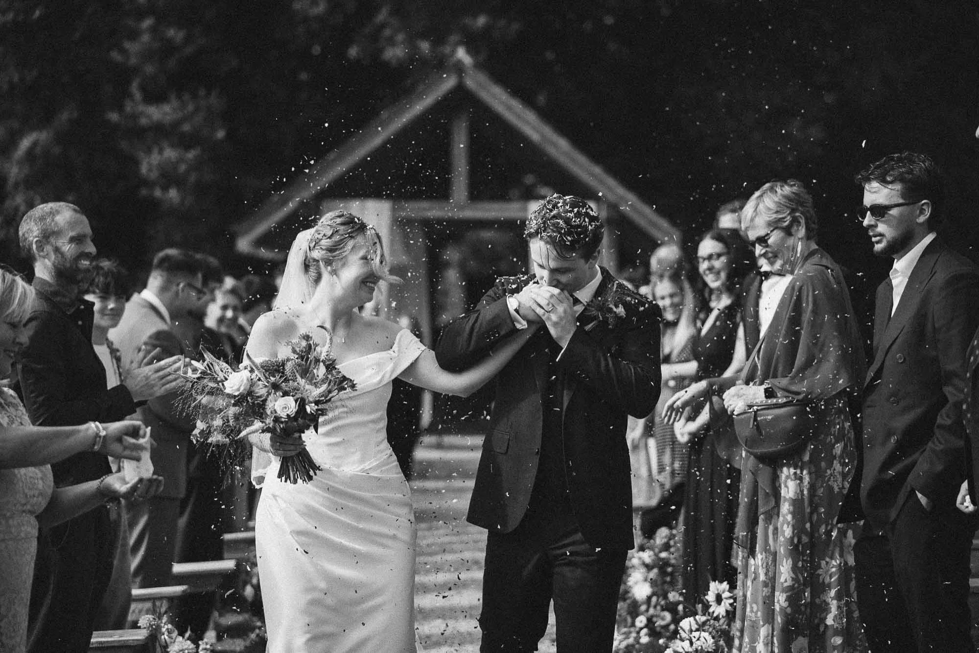 These are the moments, pure documentary, just the way it should be!

#cornwallweddingphotographer #documentaryweddingphotography