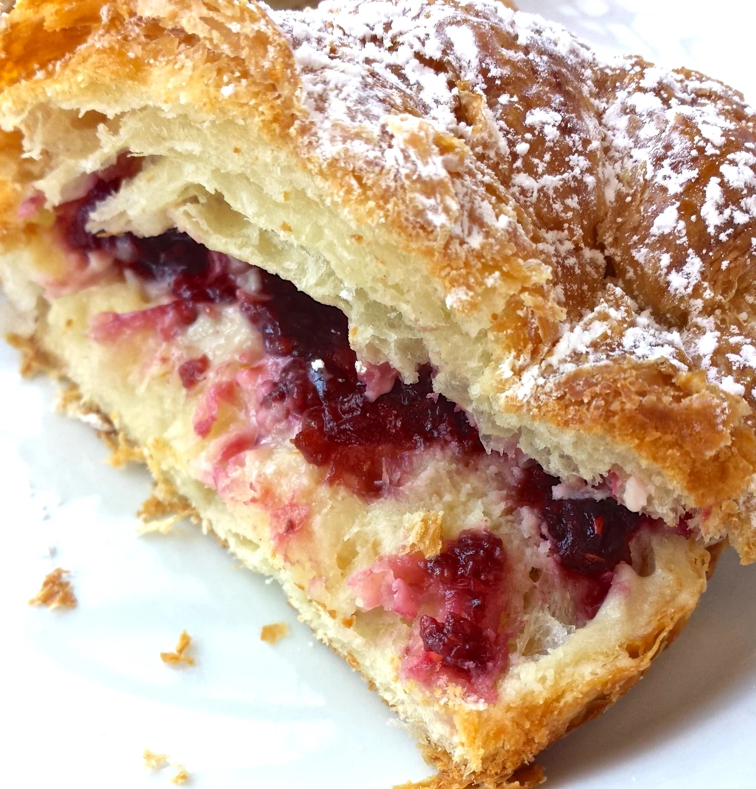 L'Amande French Bakery - CLOSED