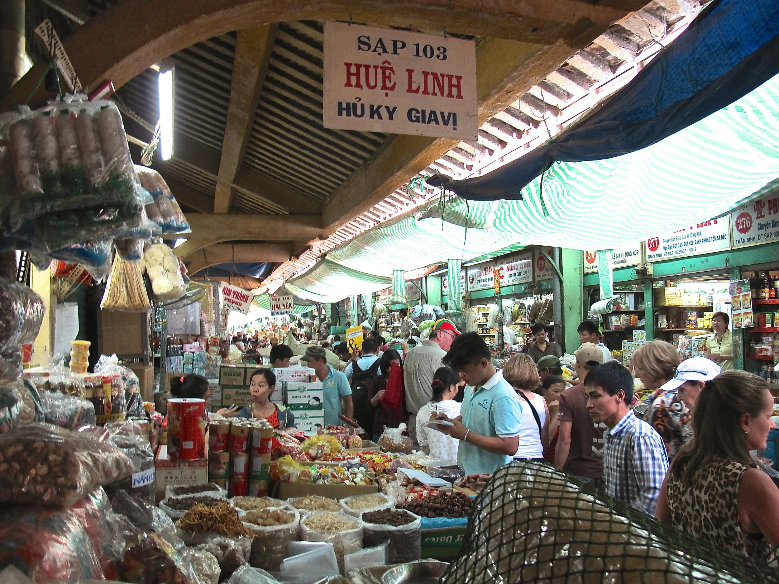 Ho Chi Minh City Market.JPG