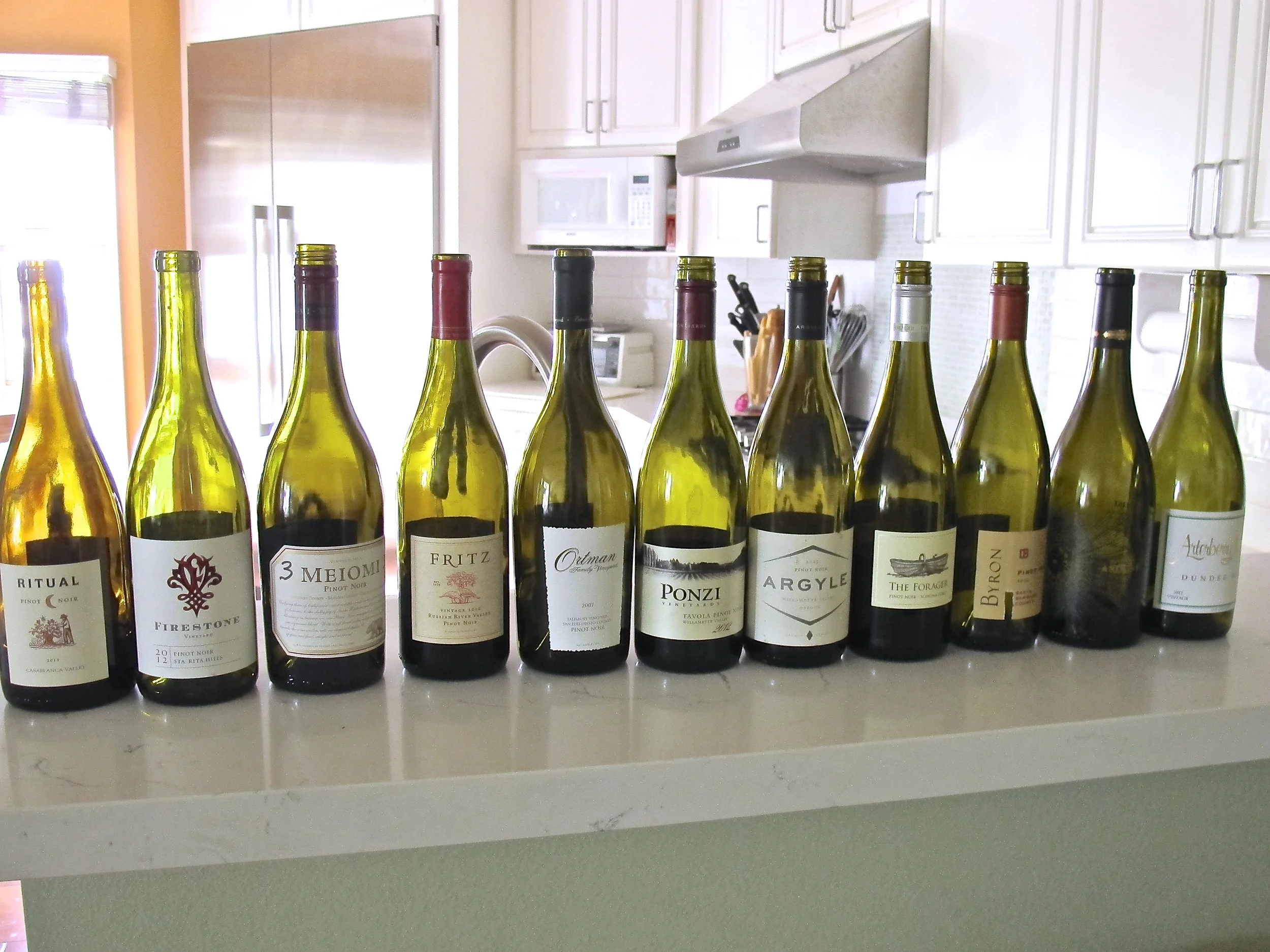 10 Great Pinot Noirs Under $25