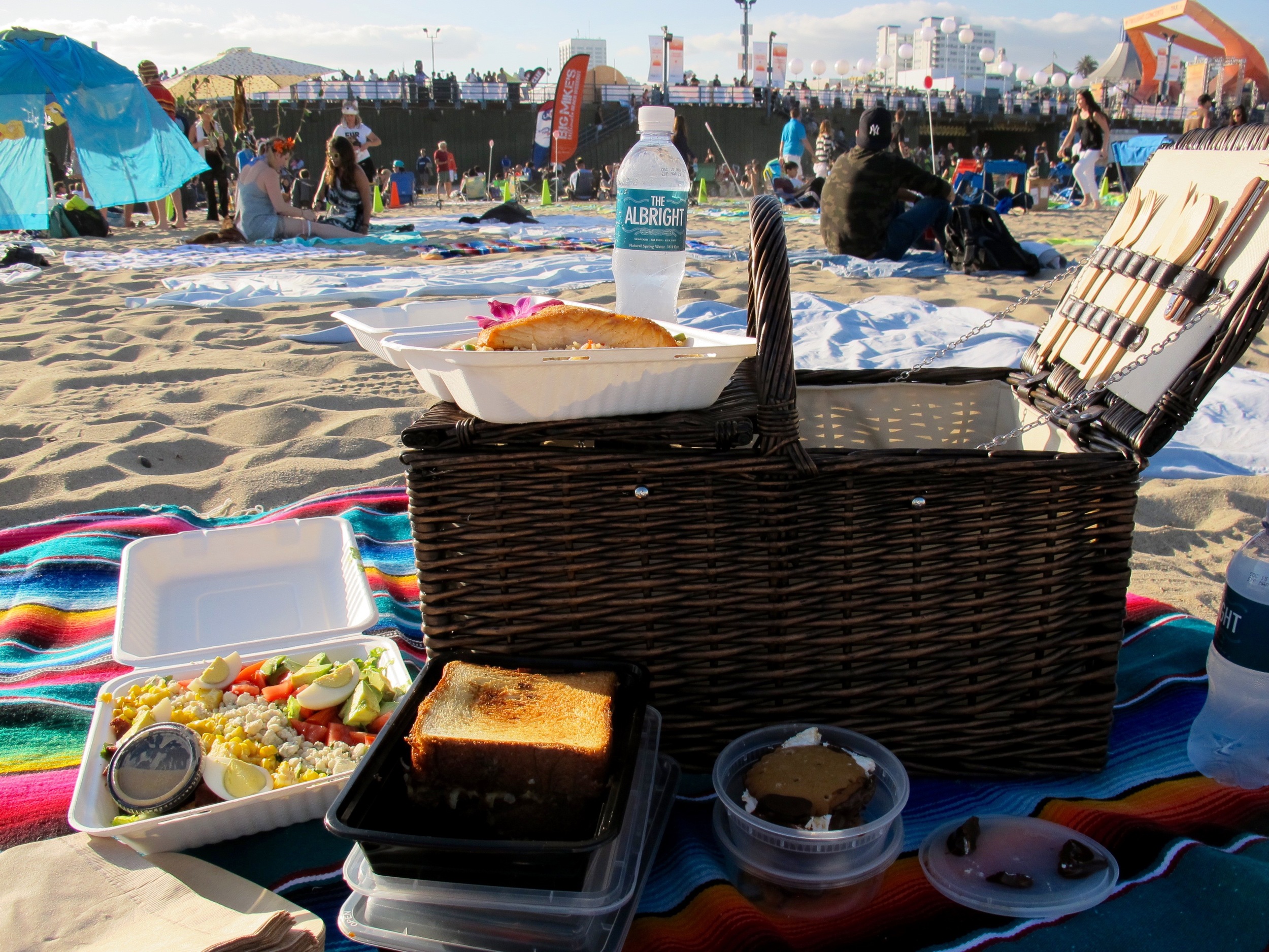 The Albright Picnic Baskets