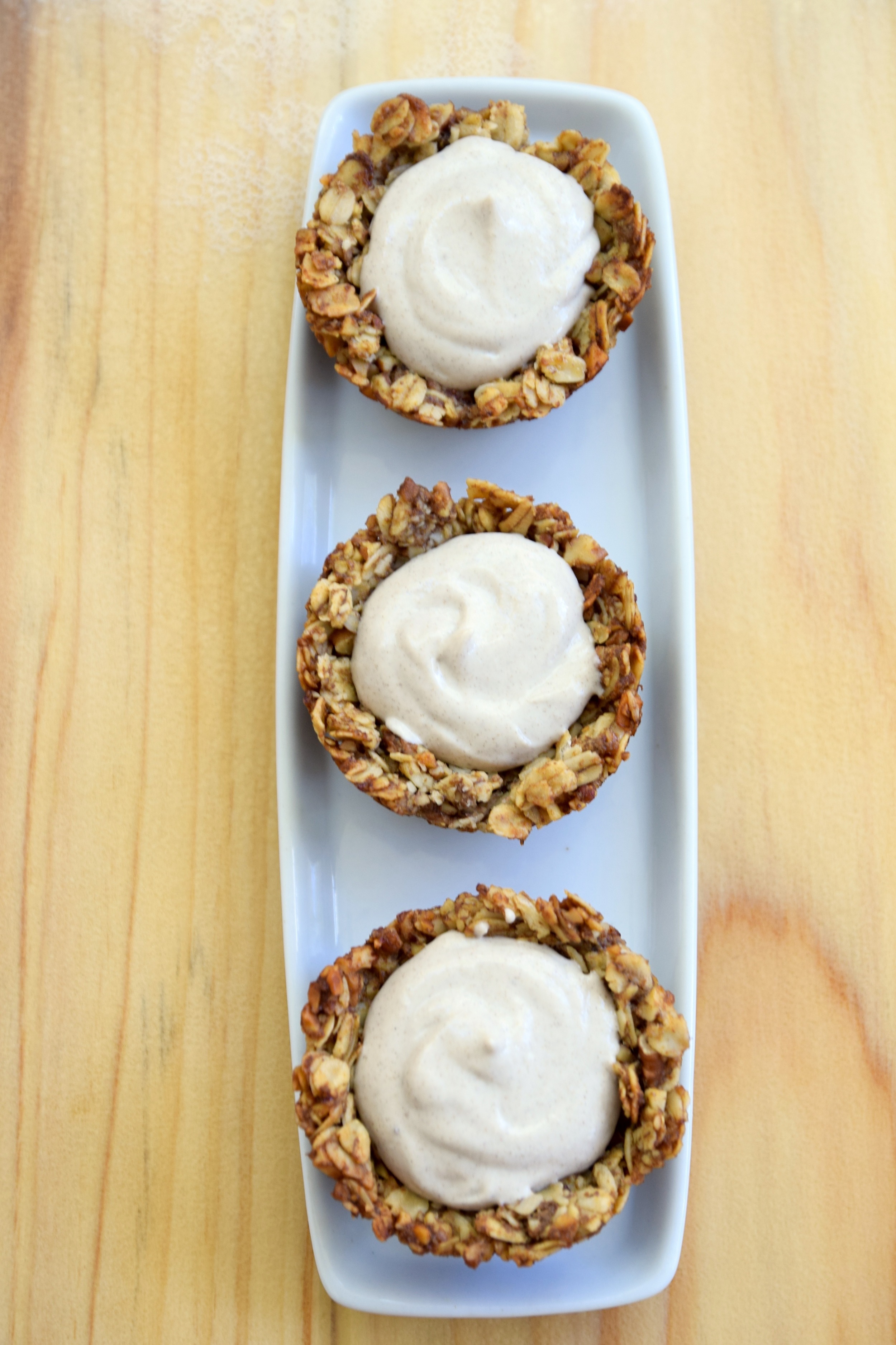 Granola cups with banana mousse