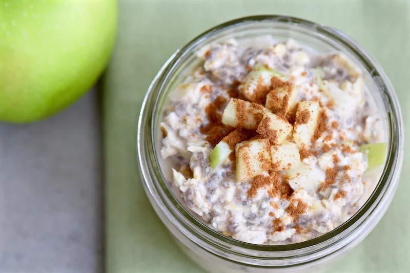 Apple Cinnamon Overnight Oats