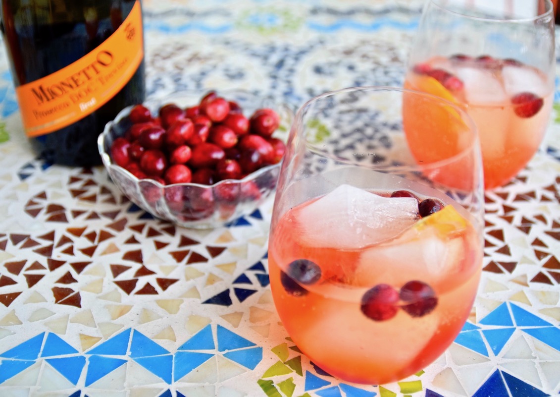 Best Cranberry Aperol Spritz Recipe - How To Make Cranberry Aperol Spritz