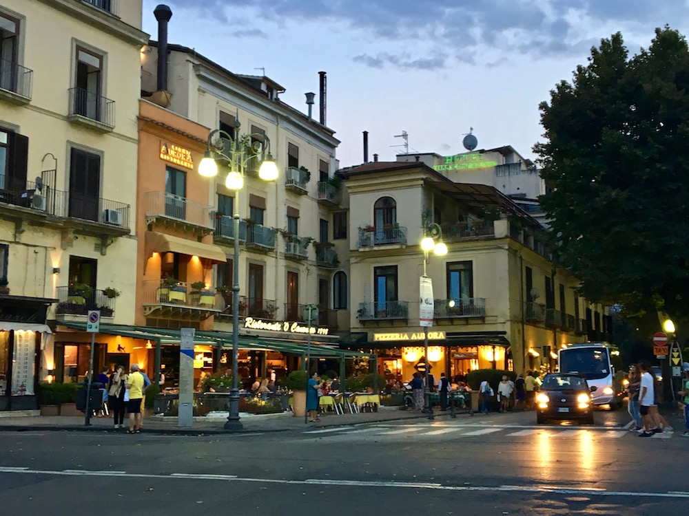 Sorrento Piazza Tasso.jpg