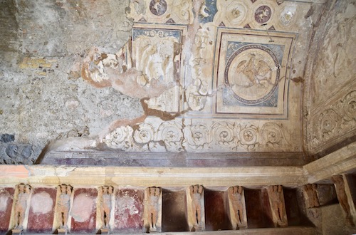 Pompeii ceiling.jpg