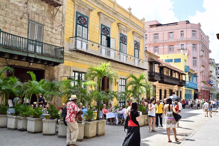 Plaza de Armes Havana.jpg
