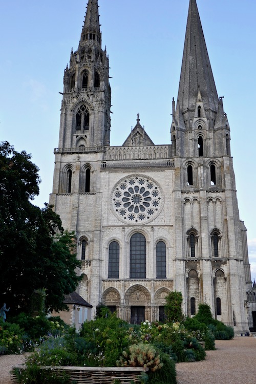 Chartres Cathedral.jpg