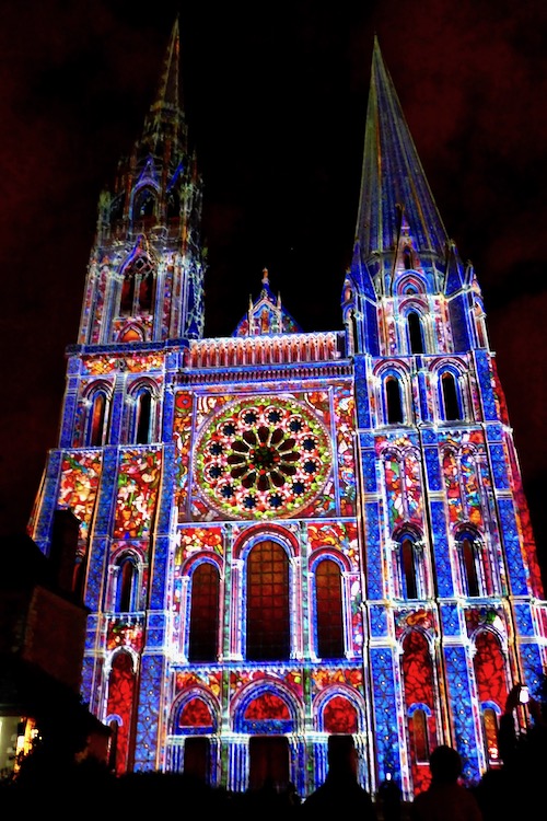 Chartres en lumiere cathedral.jpg
