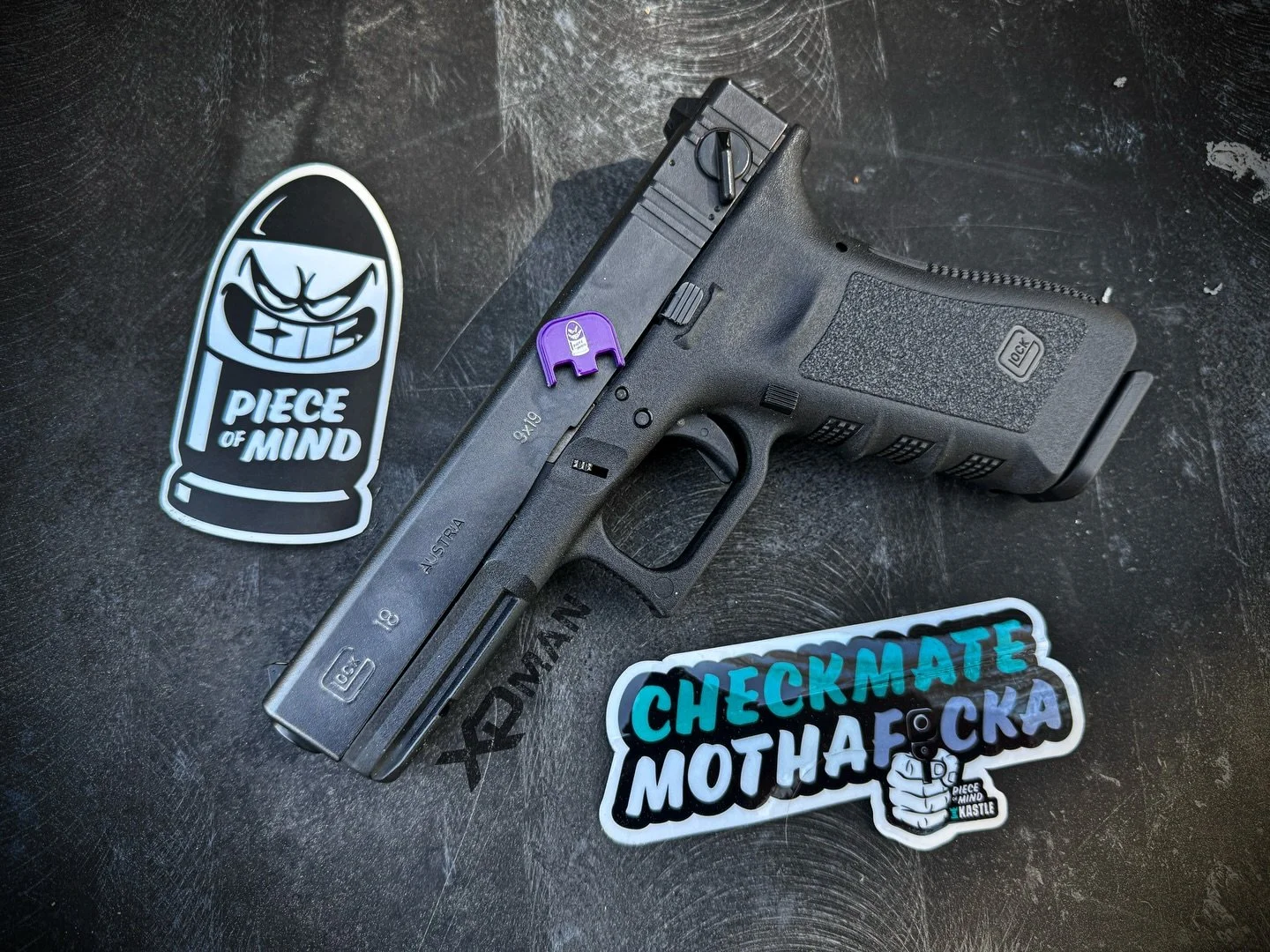 Bet you didn&rsquo;t know you could add +10 Damage to a  @glockinc G18 thanks to my new backplate from @pieceofmindguns @pomg_  #pewpew #guns #merica #pistol #cool