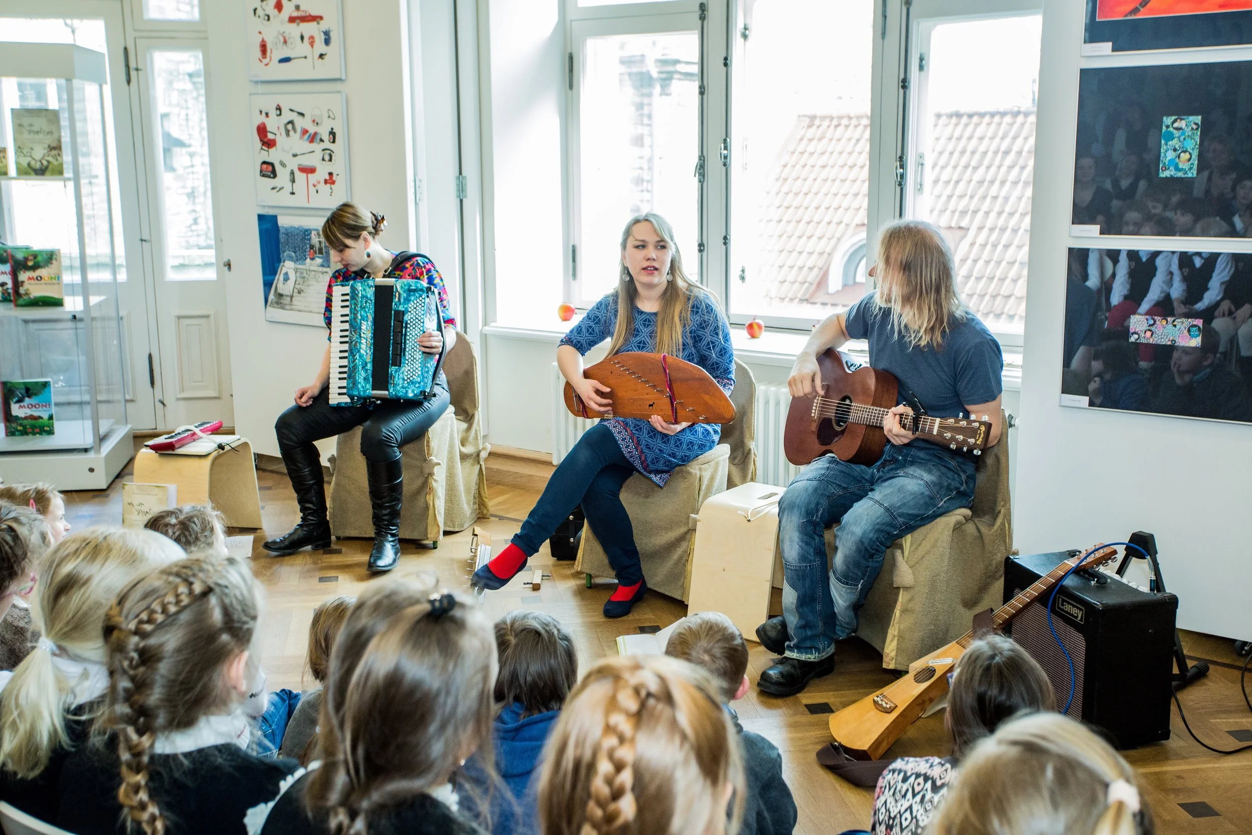 Upa-upa concert and workshop in Children Literature Center in Tallinn.