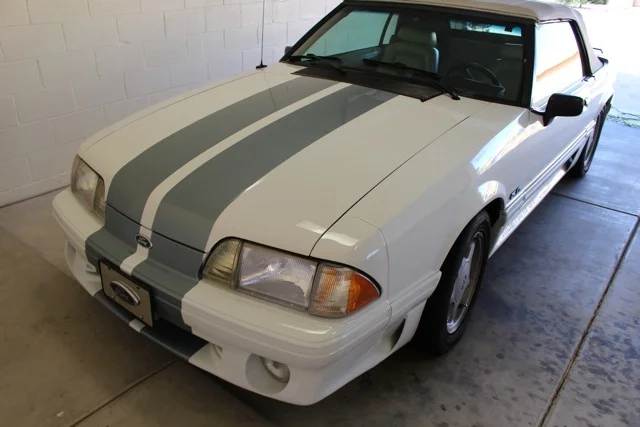 00 01 1990 Mustang Conv.jpg