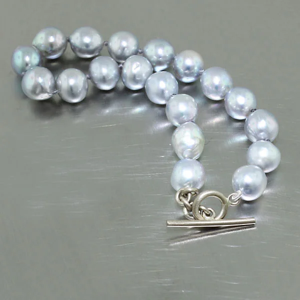 Item #25510002: Silver-Blue Akoya Pearl Bracelet, 14kt White Gold Toggle Clasp