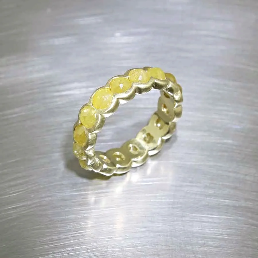 Style #21110092: Rose-Cut Yellow Diamond Eternity Band in Matte-Finished Yellow Gold