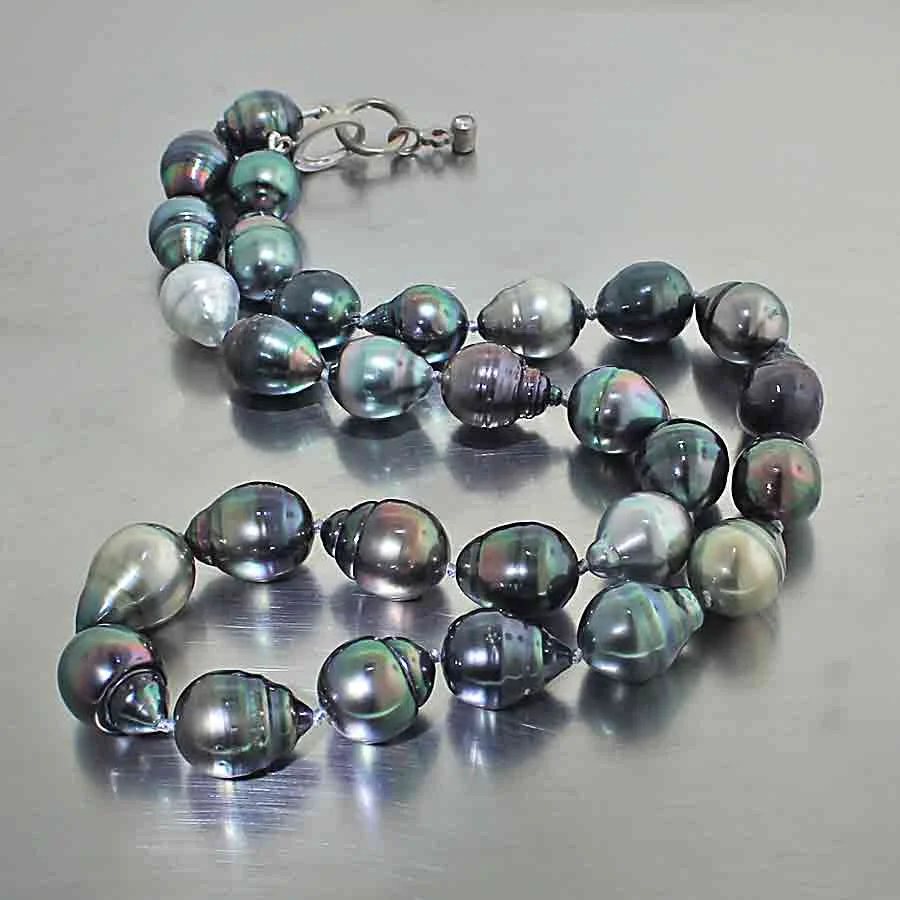 Style #24410111: Jewel-Tone Tahitian Pearls Featuring Diamond-Enhanced Clasp, 14KW Gold
