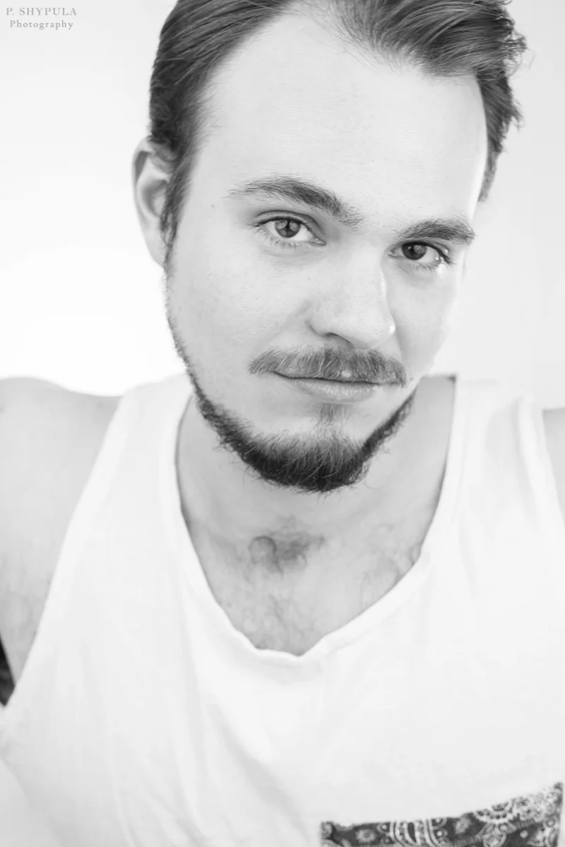 484_BW_SMALL.jpg