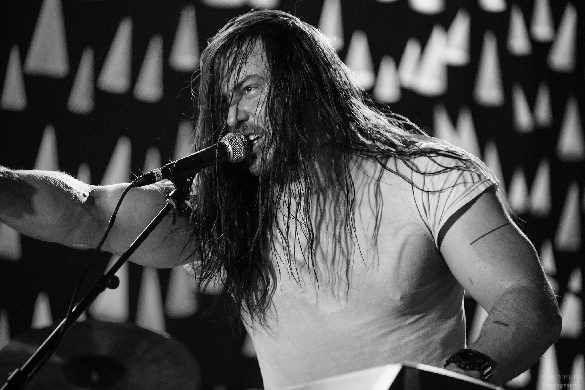 3010_BW_SMALL.jpg