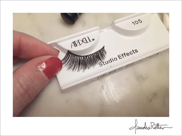 False eyelashes