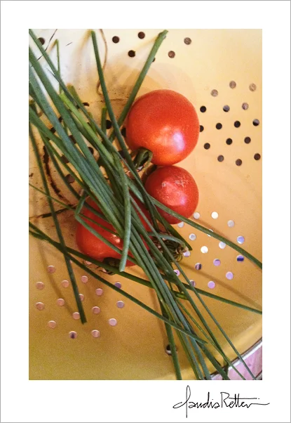 Fresh tomatoes and chives
