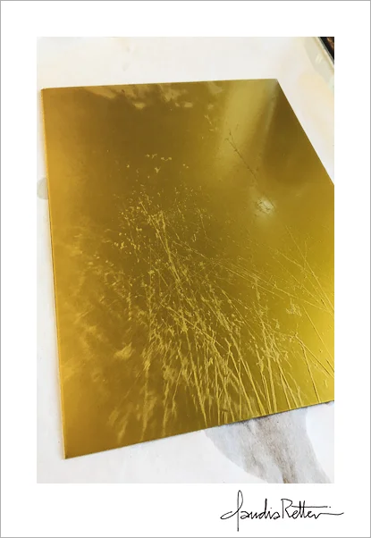 Etched polymer plat