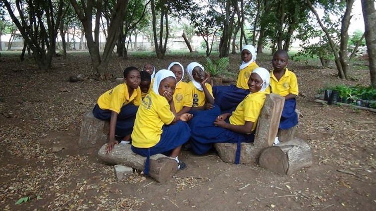 In 2014 we hope to give children in Accra like the girls of the Achievers Book Club in Nima more opportunities to be in a natural environment. The ABC aims to educate girls living in overcrowded urban conditions — http://achieversbookclub.org/ . picture via Robert Boogaard