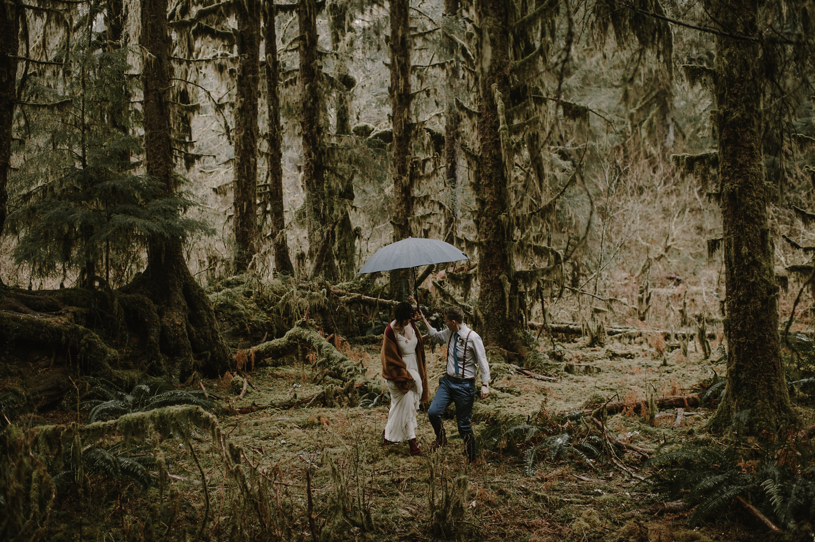 kristenmarieparker_olympicnationalpark_samesex_elopement_rainy-51.jpg
