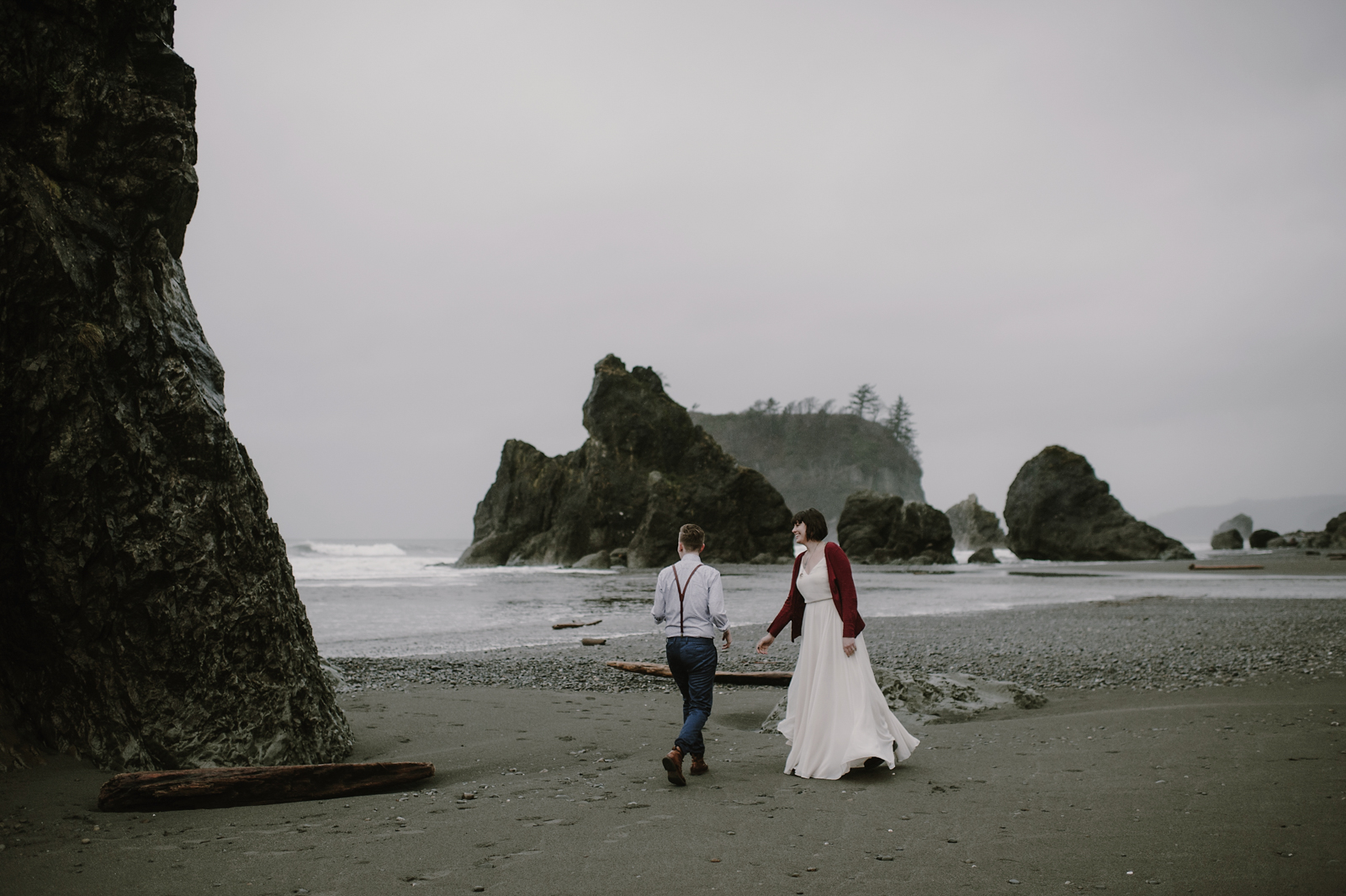 kristenmarieparker_olympicnationalpark_samesex_elopement_rainy-77.jpg