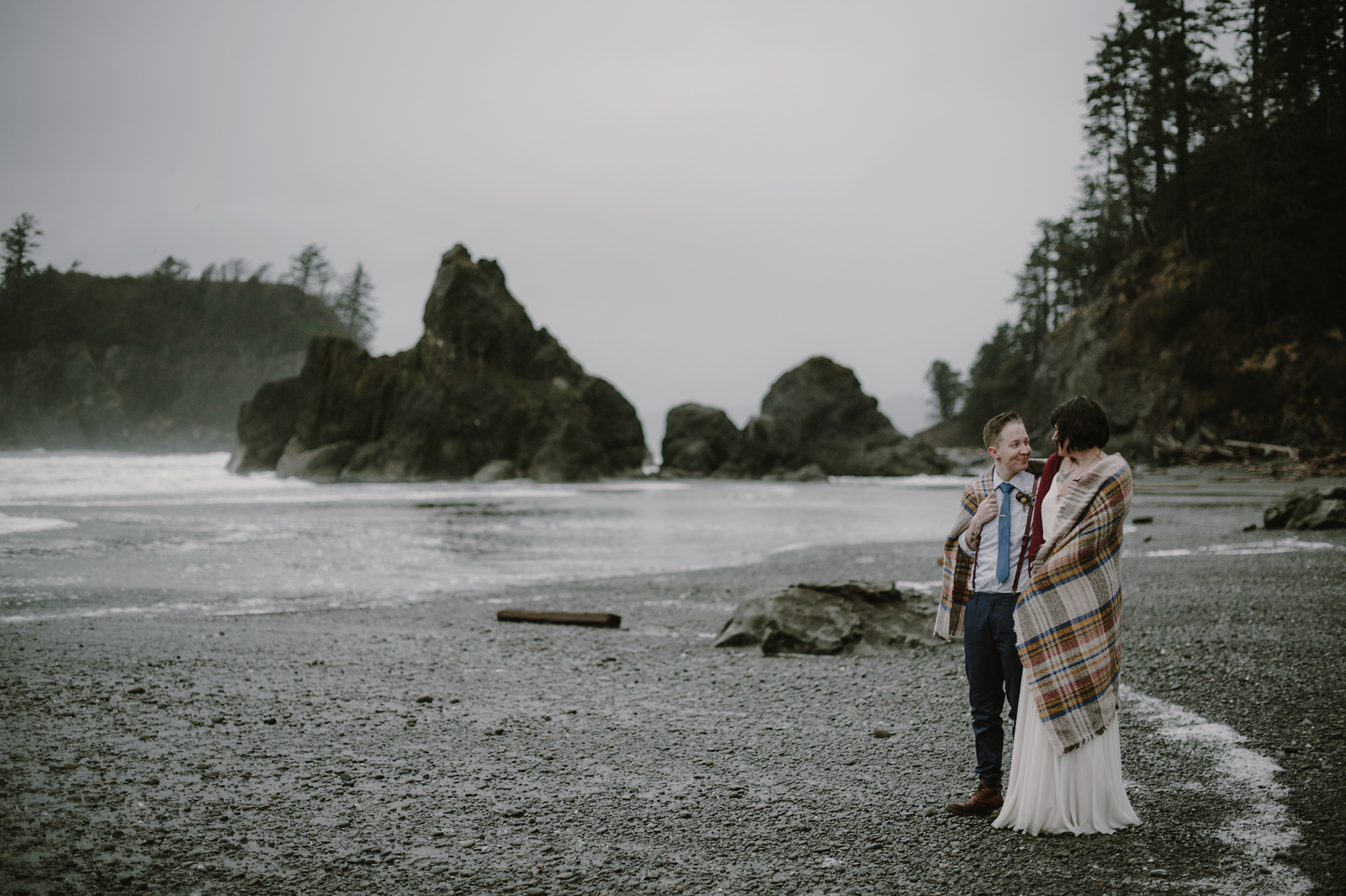 kristenmarieparker_olympicnationalpark_samesex_elopement_rainy-93.jpg